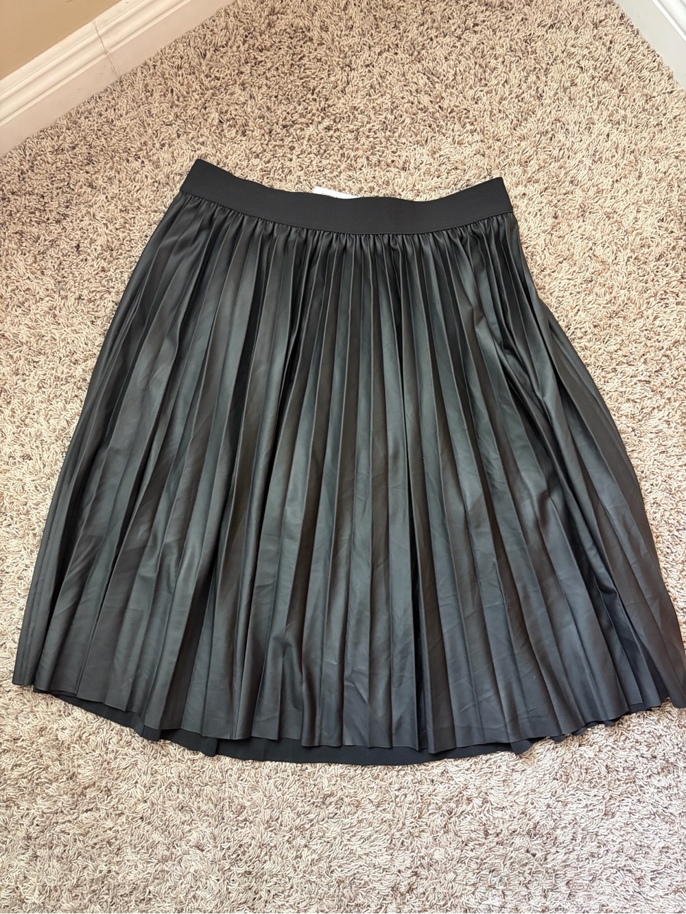Torrid NWT Black Faux Leather Pleated Midi Skirt 2X 18/20 Goth Punk